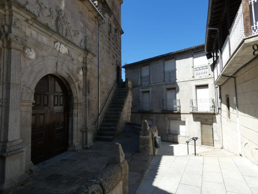 Vida cotidiana en Baños a través de los Mandatos Generales de la